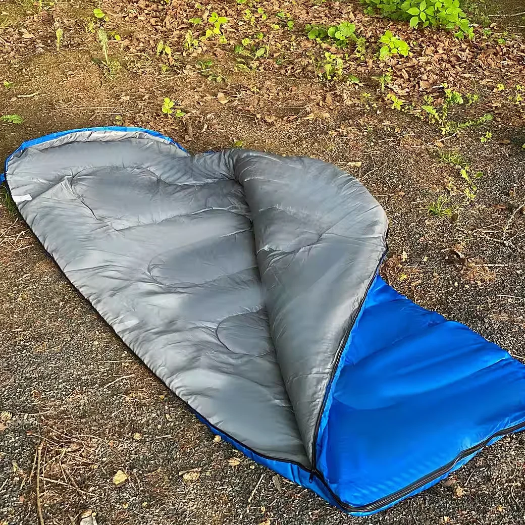 INTIRILIFE Schlafsack für Camping und Outdoor leicht und warm